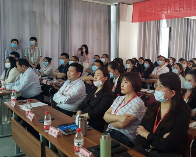 家鄉(xiāng)好攜手華商縱橫項(xiàng)目首月工作學(xué)習(xí)總結(jié)會(huì)